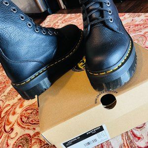 Dr. Marten Jardon Boots